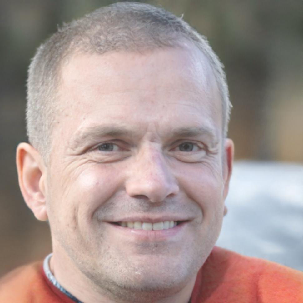 Assistent Tom bei Kamera-Einstellungen